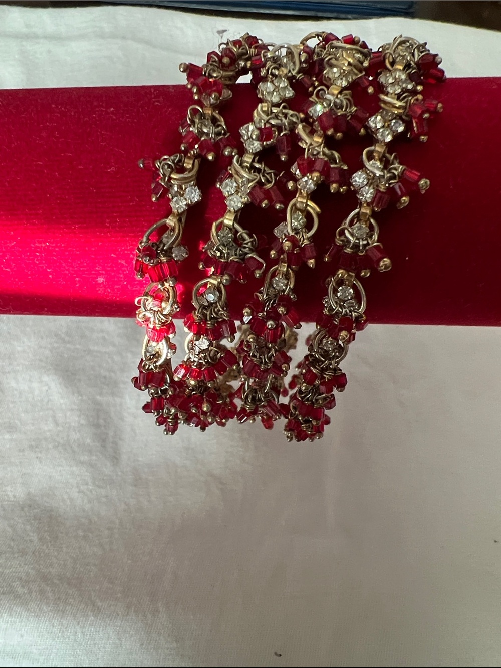Gold-Tone Red Beaded Women's Bracelet Set